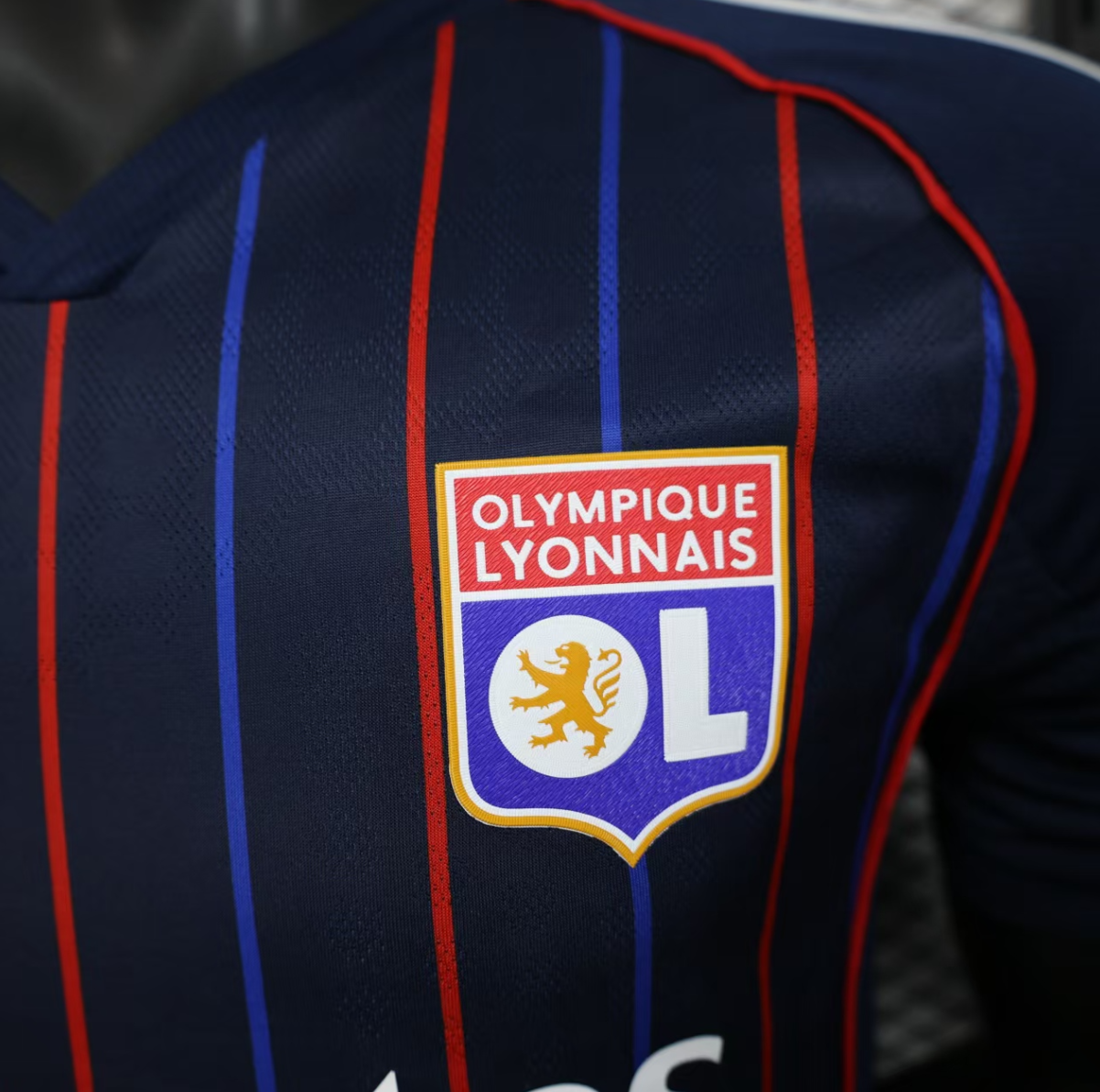 2025-26 olympique Lyonnais Visitante Jersey de futbol – Version jugador 5